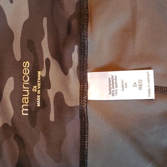 Maurices gray camo leggings size 2X * New without tags - Picture 4 of 6